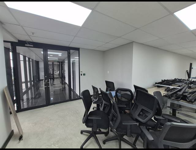 417M² OFFICE TO LET IN SANDTON CENTRAL